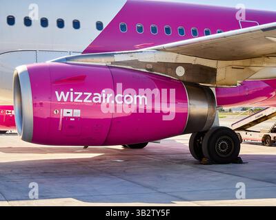 Wizzair Flugzeuge am Flughafen Malta Stockfoto