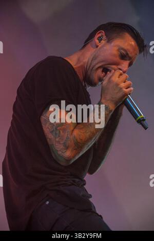 28. November 2015 - San Antonio, Texas, USA - Parkway Drive tritt im Aztec Theatre in San Antonio, Tx auf (28.11.15). Foto von WINSTON MCCALL. (Bild: © Michael Mullenix via ZUMA Wire) Stockfoto