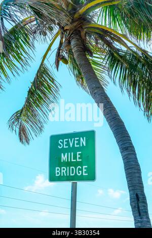 11 Mile Bridge Schild, Islamorada, Florida Keys Stockfoto