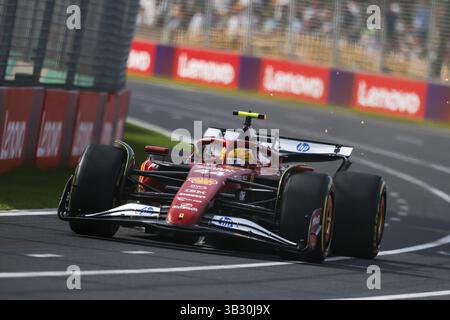 MELBOURNE, AUSTRALIEN – 14. MÄRZ: Lewis Hamilton aus Großbritannien fährt den Scuderia Ferrari HP SF-25 während des zweiten Trainings im Australian Gr 2025 Stockfoto