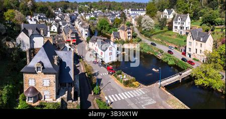 Frankreich. Pont Aven malerisches traditionelles Dorf mit bezaubernden Straßen und Kanälen. Département Finistère in der Bretagne Stockfoto