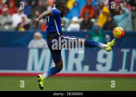 31. Januar 2016 – Carson, Kalifornien, USA S - USA F Jozy Altidore (17) im StubHub Center im Rahmen des FIFA-Freundschaftsspiels 2016 zwischen der US-Nationalmannschaft der Herren und Island. (Bild: © Brandon Parry via ZUMA Wire) Stockfoto
