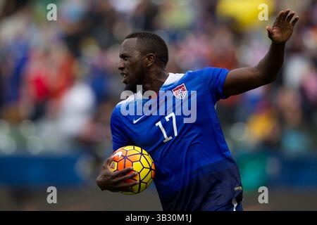 31. Januar 2016 – Carson, Kalifornien, USA S - USA F Jozy Altidore (17) feiert sein Tor während des FIFA-Freundschaftsspiels 2016 zwischen der US-Nationalmannschaft der Herren und Island im StubHub Center. (Bild: © Brandon Parry via ZUMA Wire) Stockfoto