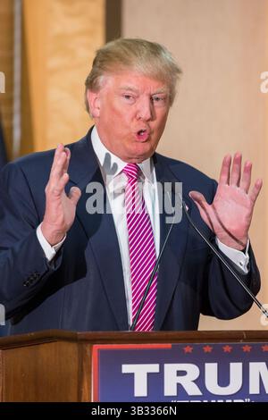 15. Februar 2016: Hanahan, SOUTH CAROLINA, Vereinigte Staaten von Amerika, republikanischer Präsidentschaftskandidat Donald Trump während einer Pressekonferenz am 15. Februar 2016 in Hanahan, South Carolina. (Bild: © Richard Ellis Via ZUMA Wire) Stockfoto