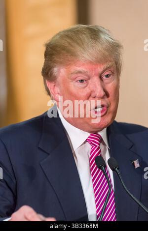 15. Februar 2016: Hanahan, SOUTH CAROLINA, Vereinigte Staaten von Amerika, republikanischer Präsidentschaftskandidat Donald Trump während einer Pressekonferenz am 15. Februar 2016 in Hanahan, South Carolina. (Bild: © Richard Ellis Via ZUMA Wire) Stockfoto