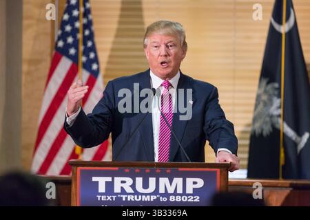15. Februar 2016: Hanahan, SOUTH CAROLINA, Vereinigte Staaten von Amerika, republikanischer Präsidentschaftskandidat Donald Trump während einer Pressekonferenz am 15. Februar 2016 in Hanahan, South Carolina. (Bild: © Richard Ellis Via ZUMA Wire) Stockfoto