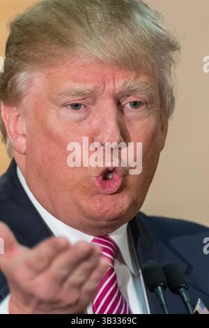 15. Februar 2016: Hanahan, SOUTH CAROLINA, Vereinigte Staaten von Amerika, republikanischer Präsidentschaftskandidat Donald Trump während einer Pressekonferenz am 15. Februar 2016 in Hanahan, South Carolina. (Bild: © Richard Ellis Via ZUMA Wire) Stockfoto