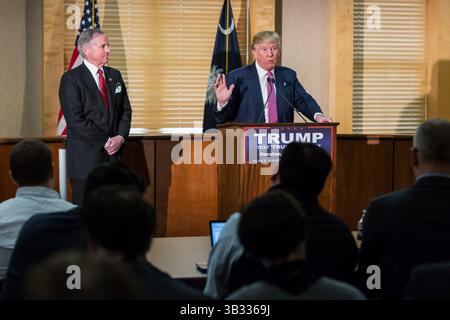 15. Februar 2016: Hanahan, SOUTH CAROLINA, Vereinigte Staaten von Amerika, republikanischer Präsidentschaftskandidat Donald Trump während einer Pressekonferenz am 15. Februar 2016 in Hanahan, South Carolina. (Bild: © Richard Ellis Via ZUMA Wire) Stockfoto