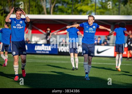 Wijdewormer, Niederlande. April 2025. WIJDEWORMER - 28.04.2025, AFAS Trainingscentrum. Fußball, Keukenkampioen divisie, Saison 2024-2025. Während des Spiels Jong AZ - den Bosch, FC den Bosch Spieler rein van Hedel Warming Up Credit: Pro Shots/Alamy Live News Stockfoto