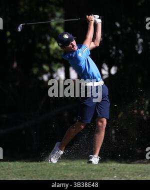 29. Dezember 2017: Andrea Romano (Italien) spielt einen Schuss bei der 54. Junior Orange Bowl International Golf Championship im Biltmore in Coral Gables, Florida. Mario Houben/CSM(Kreditbild: &Copy; Mario Houben/CSM via ZUMA Wire) Stockfoto
