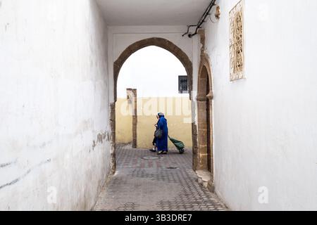 Neue Medina des Habous-Bezirks in Casablanca in Marokko am 14. Oktober 2023. Casablanca ist die sich entwickelnde Wirtschaftshauptstadt Marokkos und der Maghreb Stockfoto