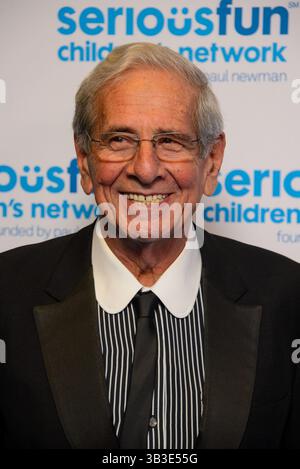 Topol nimmt an der Serious Fun Children's Network London Gala im Roundhouse Teil. London, Vereinigtes Königreich - 03. Dezember 2013 Stockfoto