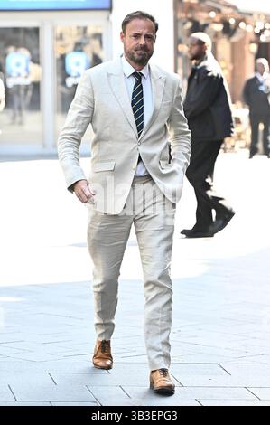 London, Großbritannien. April 2025. Jamie Theakston hat gesehen, wie sie Global Studios verlassen, Heart Radio Breakfast Show in London, Großbritannien, 29. April 2025 Credit: Robin Pope/Alamy Live News Stockfoto