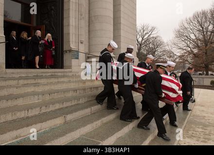 16. Januar 2018 - Annapolis, Maryland, USA - Bestattungsgottesdienst für den ehemaligen NASA-Astronauten Captain Bruce McCandless II, USN (Ret.), Dienstag, 16. Januar 2018 in der Kapelle der United States Naval Academy in Annapolis, Maryland. (Kreditbild: © Bill Ingalls/ZUMA Wire/ZUMAPRESS.com) Stockfoto