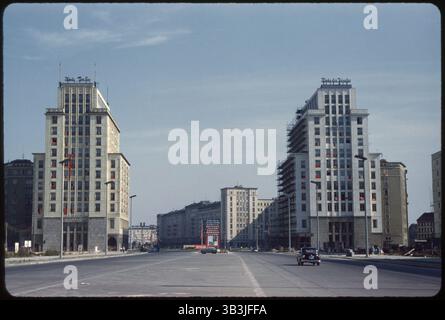 Oktober 2017 – Stalinallee, DDR, Deutsche Demokratische Republik, 1961 (Kreditbild: © JT Vintage/Glasshouse Via ZUMA Wire) Stockfoto