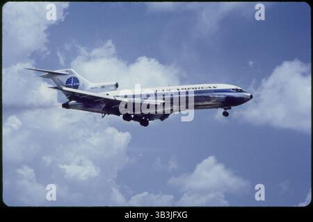 Oktober 2017 – Pan American Airlines Boeing 727-21 Commercial Jet in-Flight, 1960er Jahre (Foto: © JT Vintage/Glasshouse Via ZUMA Wire) Stockfoto