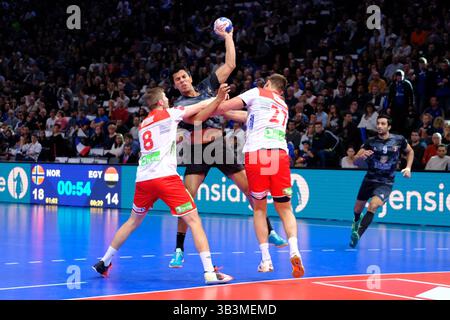 7. Januar 2018 - Paris, Frankreich - Spieler des ägyptischen Teams ABDELRAZEK ABOUELFETOH in Aktion während der Handball Goldenen Liga zwischen Frankreich und Ägypten in der AccorHotel Arena in Paris - Frankreich.Norwegen gewann 31-28 (Credit Image: © Pierre Stevenin Via ZUMA Wire) Stockfoto