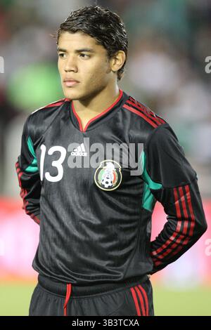3. März 2010: Jonathan Dos Santos vor dem Start des internationalen Freundschaftsspiels Neuseeland gegen Mexiko im Rose Bowl in Pasadena, Kalifornien. Obligatorischer Credit: Brandon Parry / Southcreek Global (Credit Image: © Brandon Parry via ZUMA Wire) Stockfoto