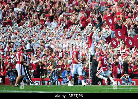 Januar 2018. Oklahoma Sooners Quarterback Baker Mayfield #6 feiert einen OU Touchdown während des Halbfinalspiels 2018 zwischen den Oklahoma Sooners und den Georgia Bulldogs im Rose Bowl Stadium in Pasadena, CA. John Green/CSM(Credit Image: &Copy; John Green/CSM via ZUMA Wire) Stockfoto
