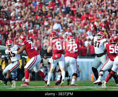 Januar 2018. Oklahoma Sooners Quarterback Baker Mayfield #6 feiert einen OU Touchdown während des Halbfinalspiels 2018 zwischen den Oklahoma Sooners und den Georgia Bulldogs im Rose Bowl Stadium in Pasadena, CA. John Green/CSM(Credit Image: &Copy; John Green/CSM via ZUMA Wire) Stockfoto