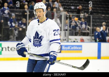 1. Februar 2018: Toronto Maple Leafs Center Dominic Moore (20) Skates vor dem Spiel zwischen den New York Rangers und den Toronto Maple Leafs im Madison Square Garden in Manhattan, New York. Obligatorischer Kredit: Kostas Lymperopoulos/CSM (Kredit-Bild: &Copy; Kostas Lymperopoulos/CSM via ZUMA Wire) Stockfoto