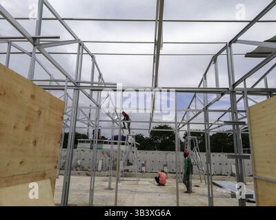 Januar 2018 - Jakarta, Jakarta, Indonesien - Jakarta, Indonesien, 28. Januar 2018 : nach 100 Tagen nach Jakarta neuer Gouverneur und Stellvertreter : ANIES BASWEDAN und SANDIAGA UNO herrschten Jakarta, die Entwicklung Jakartas rückwärts als chaotisches Geschehen auf dem Tanah Abang Markt, indem sie Menschen auf der Straße verkaufen ließen, die Situation im Aquarium Village, die noch keine Lösung hat, und die Ciliwung River Normalisierung, die aufgab, als in der Ahok Ära die Normalisierung gut läuft. Der einzige Fortschritt ist die Entwicklung des neuen Fischmarktes im Aquarium Village. Obwohl viele umstrittene Entscheidungen getroffen wurden Stockfoto