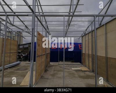 Januar 2018 - Jakarta, Jakarta, Indonesien - Jakarta, Indonesien, 28. Januar 2018 : nach 100 Tagen nach Jakarta neuer Gouverneur und Stellvertreter : ANIES BASWEDAN und SANDIAGA UNO herrschten Jakarta, die Entwicklung Jakartas rückwärts als chaotisches Geschehen auf dem Tanah Abang Markt, indem sie Menschen auf der Straße verkaufen ließen, die Situation im Aquarium Village, die noch keine Lösung hat, und die Ciliwung River Normalisierung, die aufgab, als in der Ahok Ära die Normalisierung gut läuft. Der einzige Fortschritt ist die Entwicklung des neuen Fischmarktes im Aquarium Village. Obwohl viele umstrittene Entscheidungen getroffen wurden Stockfoto