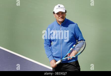 28. Februar 2017: Der spanische Tennistrainer TONI NADAL ist der Onkel und Ex-Trainer der Tennislegende Rafael NADAL und der ältere Bruder des spanischen Fußballspielers Miguel Nadal. Als er 2017 das Training von Rafa abbrach, war Toni der erfolgreichste Trainer in der Geschichte des Tennis in Bezug auf Grand Slam-Titel und gewann 16 Grand Slam-Trophäen mit Rafael Nadal. Heute ist er Direktor der Rafa Nadal Akademie auf Mallorca. (Kreditbild: © Clara Margais via ZUMA Wire) Stockfoto