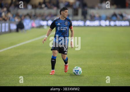 San Jose, Usa. März 2025. Der Mittelfeldspieler Cristian Espinoza #10 von San Jose Earthakes spielt den Ball während des MLS-Turnierspiels zwischen San Jose Earthakes und Colorado Rapids im PayPal Park. Endpunktzahl: Colorado Rapids 2-1 San Jose Earthquakes. Am 15. März 2025 in San Jose, Kalifornien. (Foto: Ismael Sanchez Garcia/ Credit: Eyepix Group/Alamy Live News Stockfoto
