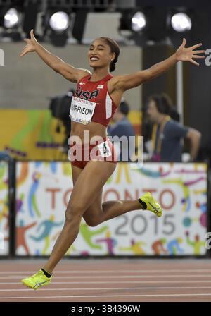 21. Juli 2015 – Toronto, Ontario, Kanada – KÖNIGIN HARRISON aus den Vereinigten Staaten feiert nach dem Gewinn der 100-m-Hürdenrennen der Frauen bei den Pan American Games (Bild: © Steve Kingsman via ZUMA Wire) Stockfoto