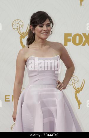 20. September 2015 – Los Angeles, Kalifornien, USA – Yael Stone auf dem roten Teppich der 67. Emmy Awards, die am Sonntag, den 20. September 2015 im Microsoft Theatre in Los Angeles, Kalifornien, stattfanden. JAVIER ROJAS/PI (Bild: © Prensa Internacional Via ZUMA Wire) Stockfoto