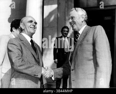 April 1973 – London, England, Vereinigtes Königreich – CLARK CLIFFORD (Kreditbild: KEYSTONE Pictures USA/ZUMAPRESS.com) Stockfoto