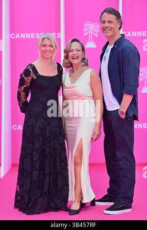 Cannes, Frankreich. April 2025. Besucht den Pink Carpet während des 8. Canneseries International Festivals am 29. April 2025 in Cannes, Frankreich. Foto: Franck Castel/ABACAPRESS.COM Credit: Abaca Press/Alamy Live News Stockfoto
