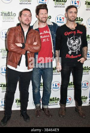 Joseph Milligan, Stephen Christian und Christian McAlhaney von Anberlin treten am 23. Oktober 2013 im Radio 104's Performance Theatre in Bala Cynwyd auf Stockfoto