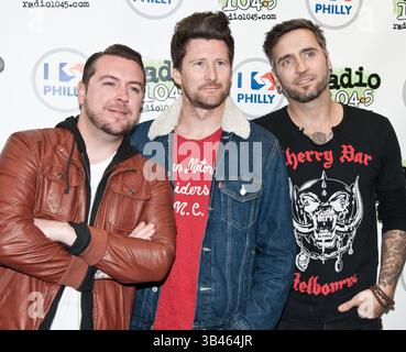 Joseph Milligan, Stephen Christian und Christian McAlhaney von Anberlin treten am 23. Oktober 2013 im Radio 104's Performance Theatre in Bala Cynwyd auf Stockfoto