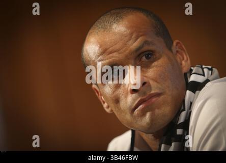 1. September 2015 - Na - Porto, 01/09/2015 - Präsentation von zwei Verstärkungen für Boavista Futebol Clube, Rivaldinho und Renato Santos, in Anwesenheit des Weltmeisters Rivaldo. (Foto: © Leonel de Castro/Global Imagens via ZUMA Press/ZUMAPRESS.com) Stockfoto