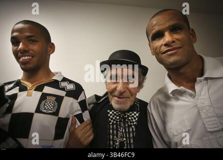 1. September 2015 - Na - Porto, 01/09/2015 - Präsentation von zwei Verstärkungen für Boavista Futebol Clube, Rivaldinho und Renato Santos, in Anwesenheit des Weltmeisters Rivaldo. (Foto: © Leonel de Castro/Global Imagens via ZUMA Press/ZUMAPRESS.com) Stockfoto