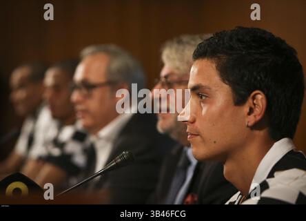 1. September 2015 - Na - Porto, 01/09/2015 - Präsentation von zwei Verstärkungen für Boavista Futebol Clube, Rivaldinho und Renato Santos, in Anwesenheit des Weltmeisters Rivaldo. (Foto: © Leonel de Castro/Global Imagens via ZUMA Press/ZUMAPRESS.com) Stockfoto