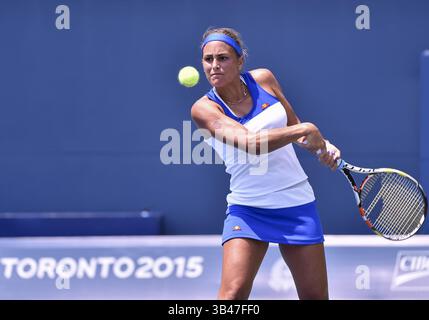 13. Juli 2015 – Toronto, Ontario, Kanada – 13. Juli 2015: Monica Puig aus Puerto Rico tritt im kanadischen Tennis Centre bei den Pan am Games in Toronto 2015 in Toronto an. Monica gewann mit 2 Sätzen gegen 0 und erreichte damit das Viertelfinale. (Bild: © Steve Kingsman/ZUMA Wire/ZUMAPRESS.com) Stockfoto