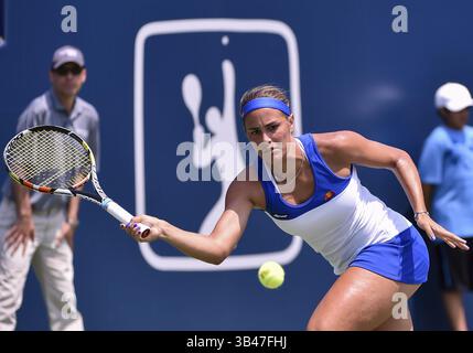 13. Juli 2015 – Toronto, Ontario, Kanada – 13. Juli 2015: Monica Puig aus Puerto Rico tritt im kanadischen Tennis Centre bei den Pan am Games in Toronto 2015 in Toronto an. Monica gewann mit 2 Sätzen gegen 0 und erreichte damit das Viertelfinale. (Bild: © Steve Kingsman/ZUMA Wire/ZUMAPRESS.com) Stockfoto