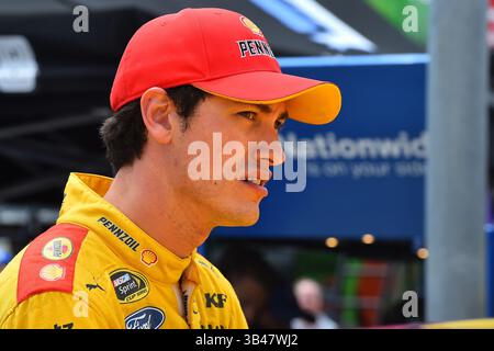 21. August 2015: JOEY LOGANO, Fahrer der NASCAR Sprint Cup-Serie in Bristol, Tennessee, USA, während des Trainings für das Irwin Tools Night Race. (Bild: © Jasen Vinlove Via ZUMA Wire) Stockfoto