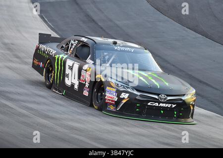 August 2015 – Bristol, Tennessee, USA – NASCAR Xfinity Series-Fahrer KYLE BUSCH (54) während der Food City 300 (Bild: © Jasen Vinlove Via ZUMA Wire) Stockfoto