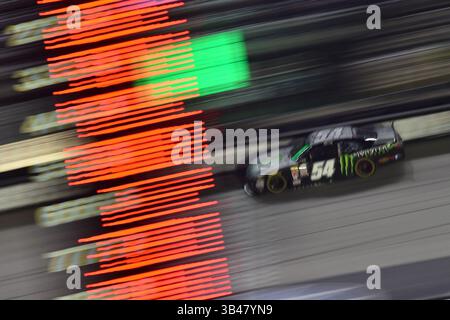 August 2015 – Bristol, Tennessee, USA – NASCAR Xfinity Series-Fahrer KYLE BUSCH (54) während der Food City 300 (Bild: © Jasen Vinlove Via ZUMA Wire) Stockfoto