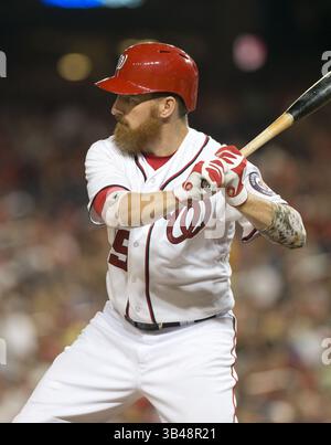 1. Juli 2014: Washington, District of Columbia, USA - Washington Nationals erster Baseman Adam LaRoche (25) schlägt am Dienstag, 1. Juli 2014, im Nationals Park in Washington, D.C. gegen die Colorado Rockies. Während der AT-Fledermaus schlug LaRoche den Schaukel aus. Die Nationalmannschaft gewann das Spiel mit 7:1. (Kreditbild: ©Ron Sachs/CNP via ZUMA Wire) Stockfoto