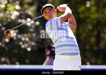 6. September 2015; Norton, MA, USA - RICKIE FOWLER bei der zweiten Abschlagbox während der dritten Runde der Deutschen Bank Championship im TPC Boston. (Foto: © Anthony Nesmith/CSM via ZUMA Wire) Stockfoto