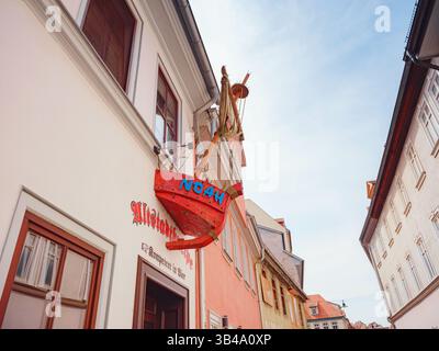 Erfurt, Deutschland - 21. Mai 2023: Fassaden von Gebäuden im Stadtzentrum, historisches Erbe. Stockfoto
