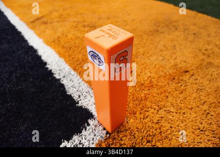 12. September 2015: Syracuse besiegte Wake Forest 30-17 im Carrier Dome in Syracuse, NY. Foto von Alan Schwartz/CalSportMedia (Kreditbild: © Alan Schwartz/CSM via ZUMA Wire) Stockfoto