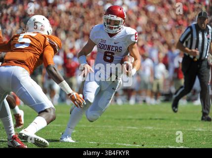 10. Oktober 2015: Oklahoma Sooners Quarterback Baker Mayfield #6 im NCAA Red River Showdown Football Spiel zwischen den Oklahoma Sooners und den Texas Longhorns im Cotton Bowl Stadium in Dallas, Texas, besiegte Oklahoma 24-17 Albert Pena/CSM(Credit Image: © Albert Pena/CSM via ZUMA Wire) Stockfoto
