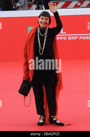 Oktober 2015 - Rom, Italien - ISABELLA ROSSELLINI auf dem roten Teppich beim Filmfestival in Rom 2015. (Foto: © Evandro Inetti Via ZUMA Wire) Stockfoto