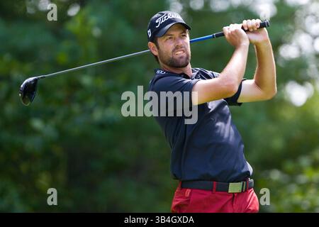 September 2015; Norton, MA, USA; Robert Streb beim 9. Abschlag während der ersten Runde der Deutschen Bank Championship bei TPC Boston. Anthony Nesmith/Cal Sport Media (Kreditbild: © Anthony Nesmith/CSM via ZUMA Wire) Stockfoto